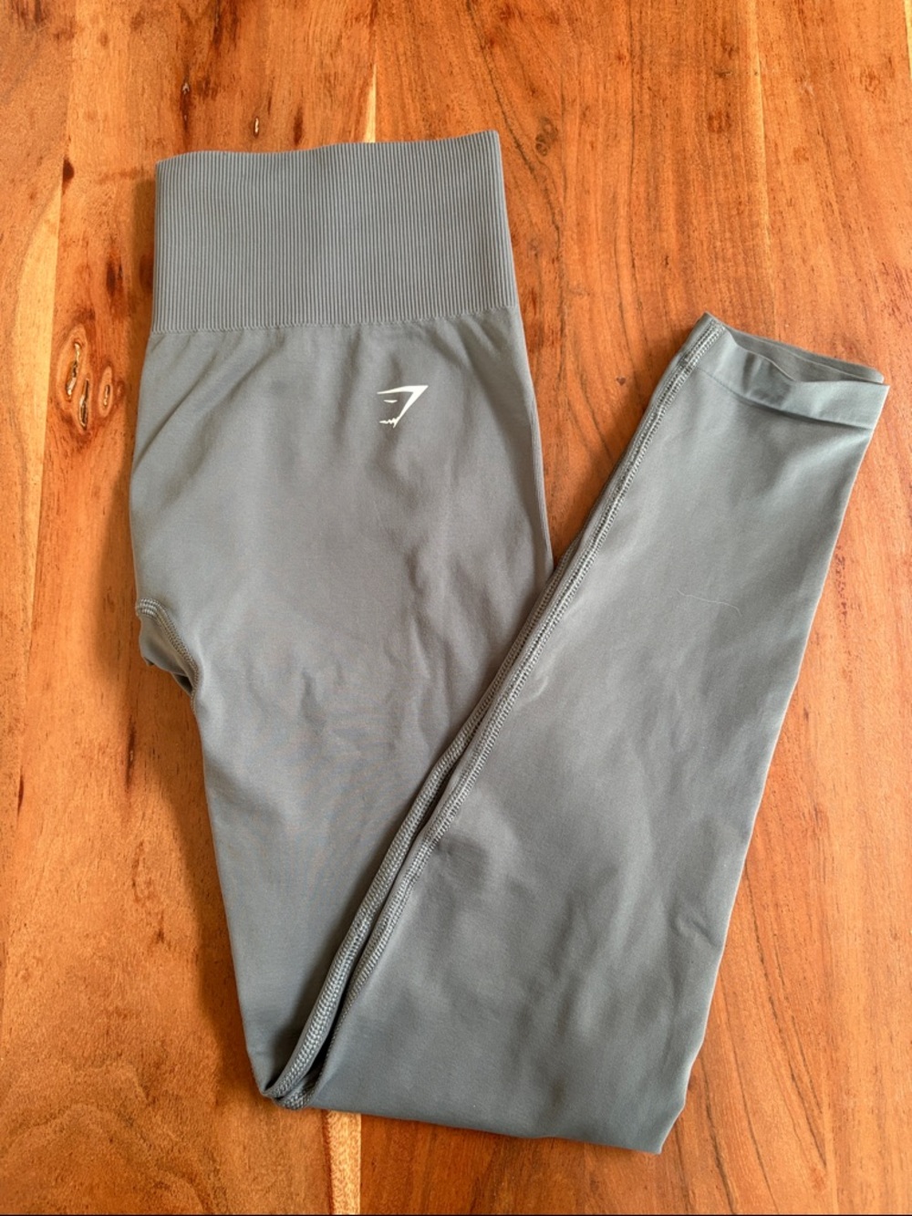 Gymshark Seamless Gray High-Waist Leggings with Ribbed Waistband